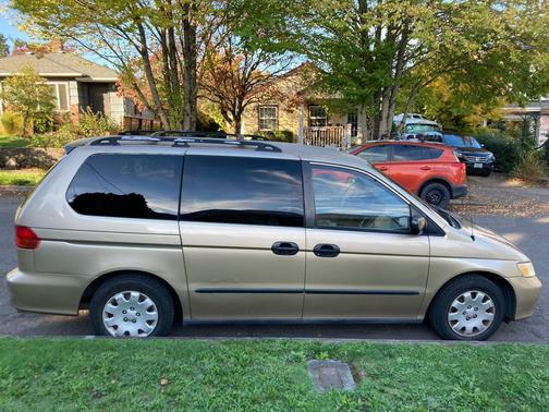 cheap minivans for sale under $1000
