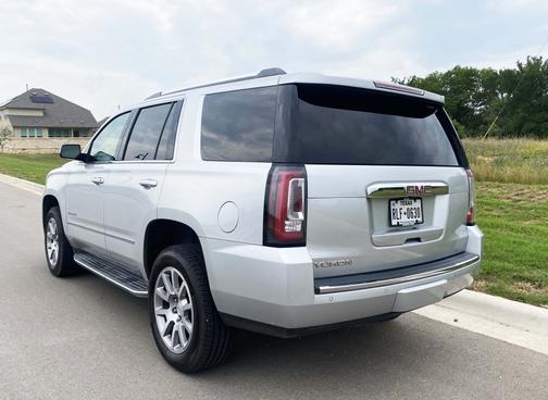 Photo 1 of 9 of 2018 GMC Yukon Denali