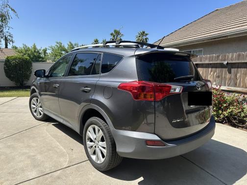 Photo 2 of 11 of 2015 Toyota RAV4 Limited