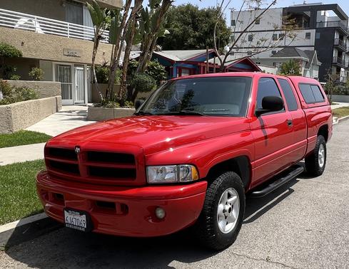Photo 1 of 6 of 2001 Dodge Ram 1500 Quad Cab