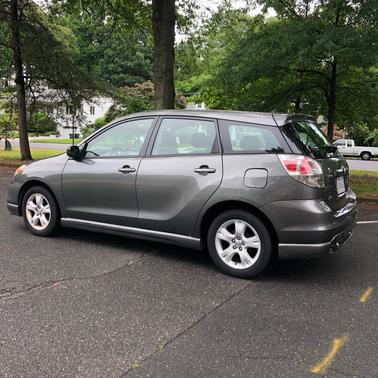 Photo 1 of 10 of 2007 Toyota Matrix XR
