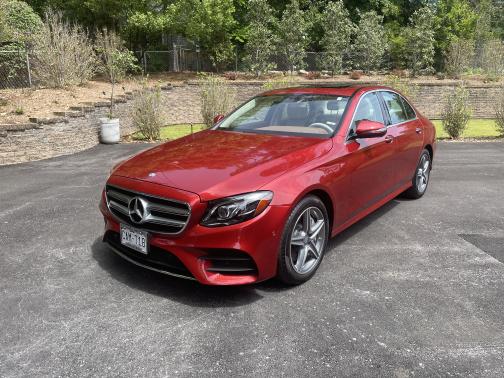 Photo 1 of 30 of 2017 Mercedes-Benz E-Class E 300 4MATIC