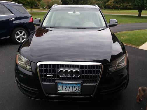 Photo 5 of 11 of 2012 Audi Q5 2.0T Premium