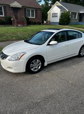 Photo 1 of 6 of 2010 Nissan Altima 2.5 SL