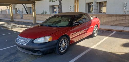 Photo 1 of 2 of 2002 Chrysler Sebring LXi