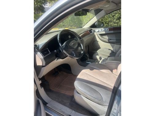 Photo 4 of 4 of 2005 Chrysler Pacifica Touring