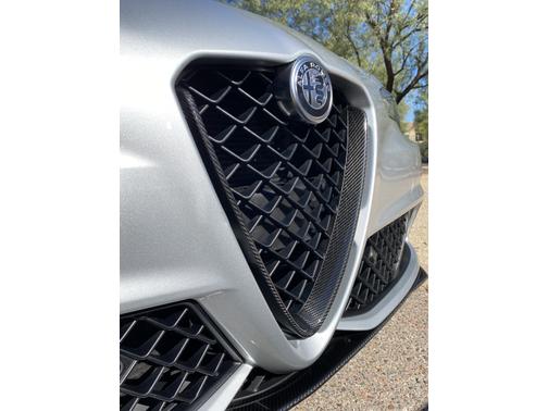 Photo 1 of 26 of 2020 Alfa Romeo Giulia Quadrifoglio