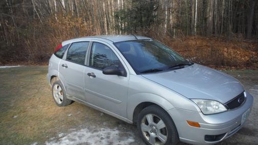 Photo 1 of 9 of 2007 Ford Focus SES