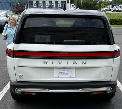 Photo 4 of 9 of 2023 Rivian R1S Adventure Package