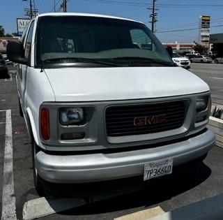 Photo 1 of 4 of 2001 GMC Savana 2500 Cargo