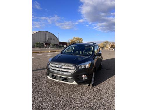 Photo 1 of 11 of 2018 Ford Escape SE