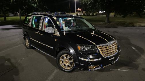 Minivans for sale near me shop under 1000