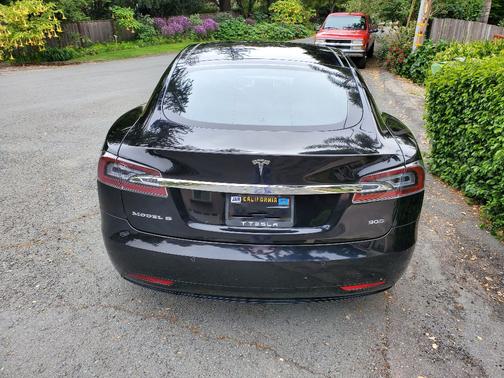 Photo 2 of 14 of 2016 Tesla Model S 90D