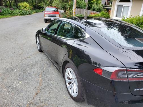 Photo 3 of 14 of 2016 Tesla Model S 90D