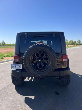 Photo 4 of 13 of 2016 Jeep Wrangler Unlimited Sport