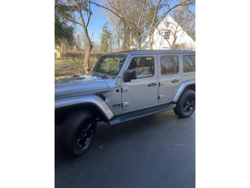 Photo 4 of 5 of 2021 Jeep Wrangler Unlimited Sahara