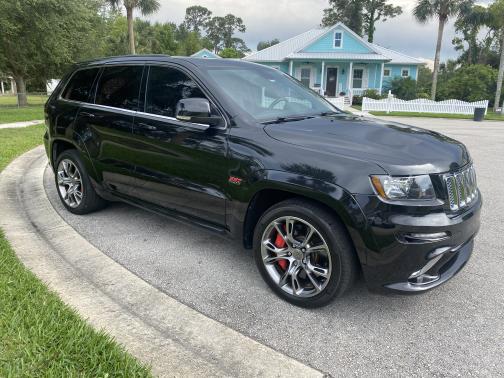 Photo 1 of 2 of 2012 Jeep Grand Cherokee SRT8