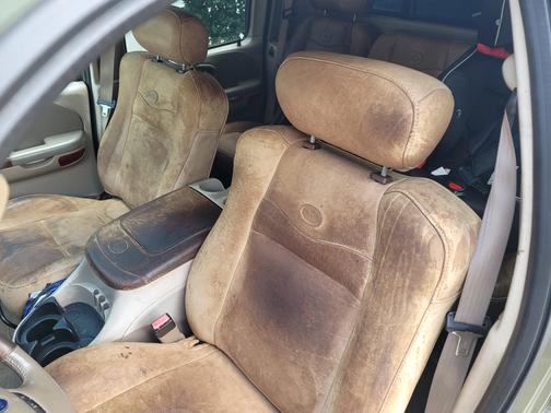 Photo 2 of 12 of 2003 Ford F-150 Lariat SuperCrew