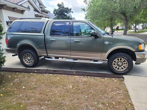 Photo 5 of 12 of 2003 Ford F-150 Lariat SuperCrew
