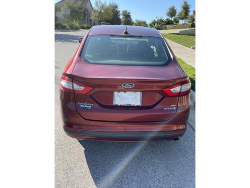 Photo 2 of 17 of 2014 Ford Fusion Hybrid SE