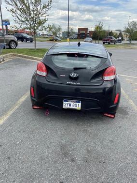 Photo 2 of 14 of 2013 Hyundai Veloster Base