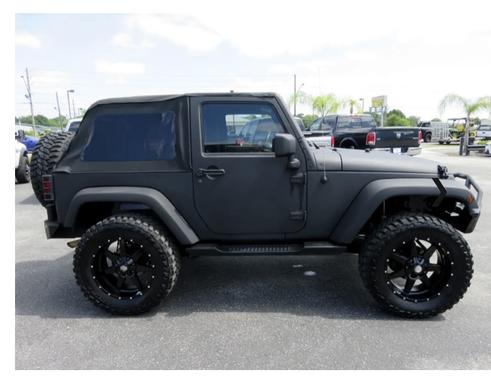 Photo 5 of 7 of 2009 Jeep Wrangler Sahara