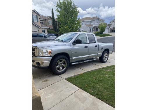 Photo 1 of 10 of 2008 Dodge Ram 1500 SLT Quad Cab