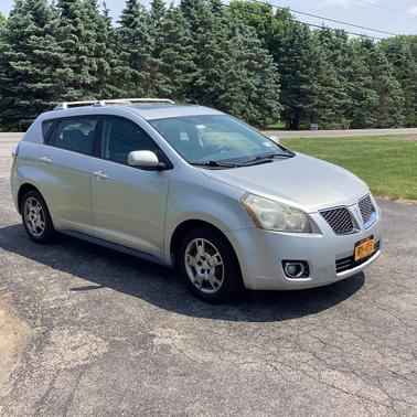 Photo 2 of 12 of 2009 Pontiac Vibe Base