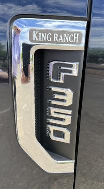 Photo 3 of 28 of 2022 Ford F-350 King Ranch