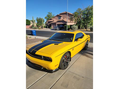 Photo 1 of 18 of 2012 Dodge Challenger SRT8 392