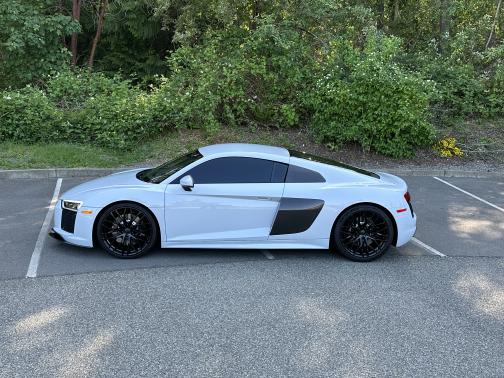 Photo 1 of 29 of 2017 Audi R8 5.2 V10