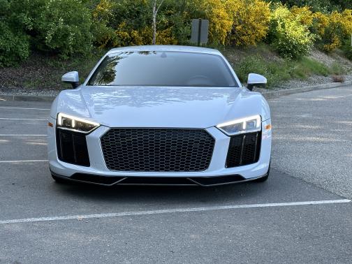Photo 2 of 29 of 2017 Audi R8 5.2 V10