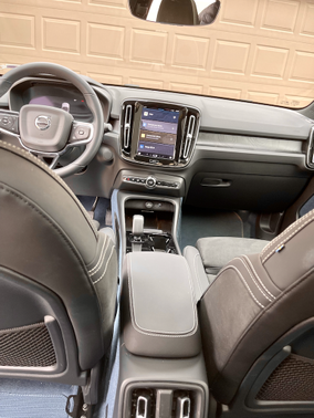 Photo 5 of 6 of 2023 Volvo C40 Recharge Pure Electric Twin Ultimate