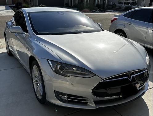 Photo 3 of 15 of 2015 Tesla Model S 85