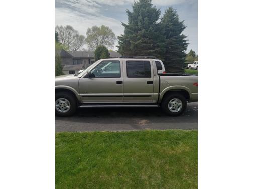 Photo 1 of 8 of 2001 Chevrolet S-10 LS Crew Cab