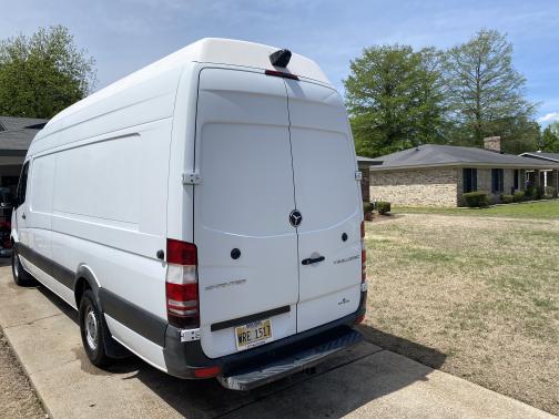 Photo 2 of 16 of 2015 Mercedes-Benz Sprinter High Roof