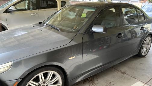 Photo 1 of 9 of 2008 BMW 550 i