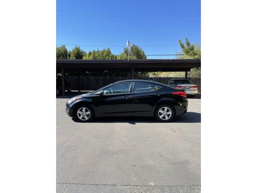Photo 3 of 12 of 2011 Hyundai Elantra GLS