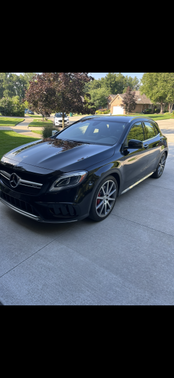 Photo 5 of 9 of 2018 Mercedes-Benz AMG GLA 45 Base 4MATIC