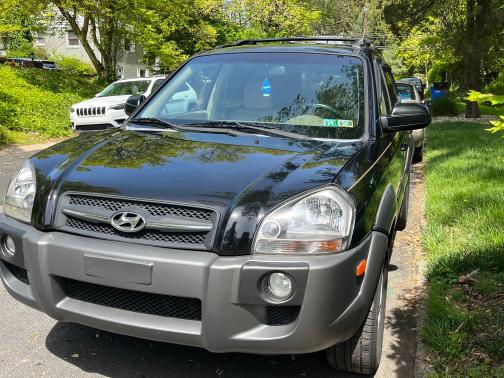 Photo 1 of 11 of 2007 Hyundai Tucson SE