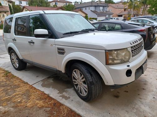 Photo 1 of 6 of 2011 Land Rover LR4 HSE