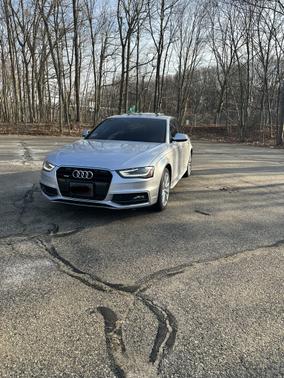 Photo 1 of 4 of 2015 Audi A4 2.0T Premium Plus