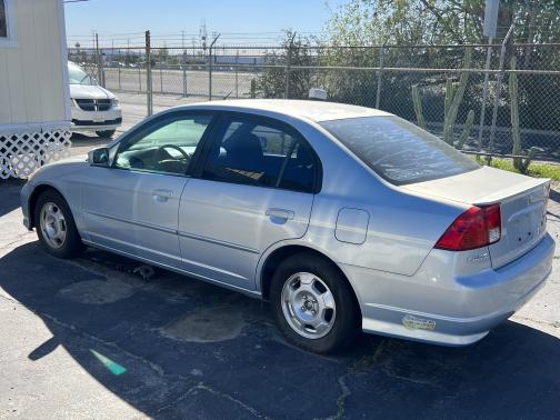 Photo 4 of 13 of 2005 Honda Civic Hybrid Base