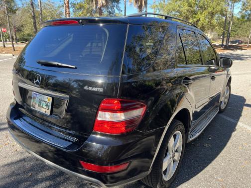 Photo 5 of 16 of 2009 Mercedes-Benz M-Class ML 350 4MATIC