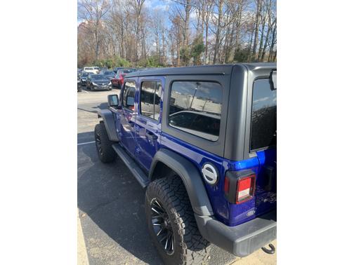 Photo 4 of 7 of 2019 Jeep Wrangler Unlimited Sport