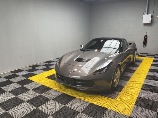 Photo 1 of 8 of 2015 Chevrolet Corvette Stingray