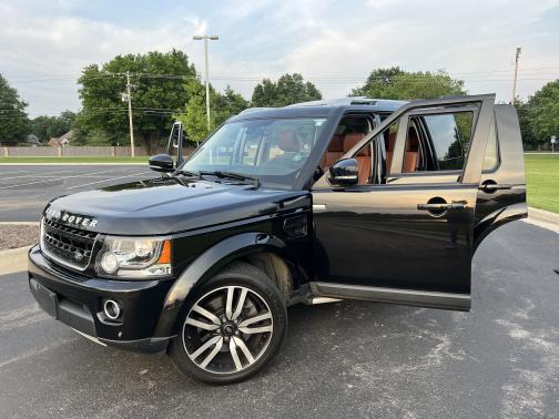 Photo 4 of 27 of 2016 Land Rover LR4 HSE LUX