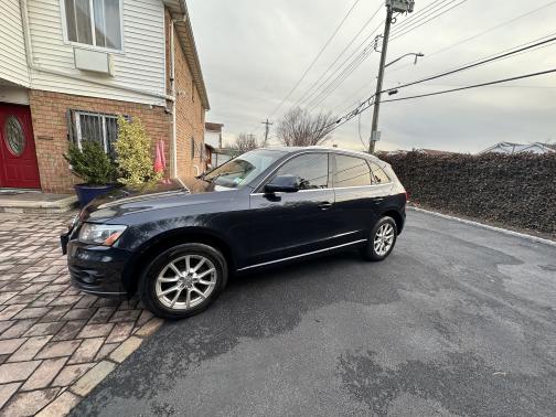 Photo 1 of 9 of 2012 Audi Q5 2.0T Premium