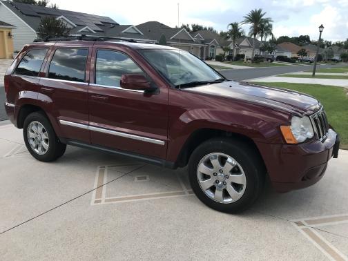Photo 1 of 11 of 2009 Jeep Grand Cherokee Limited