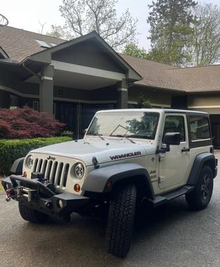 Photo 1 of 11 of 2013 Jeep Wrangler Sport